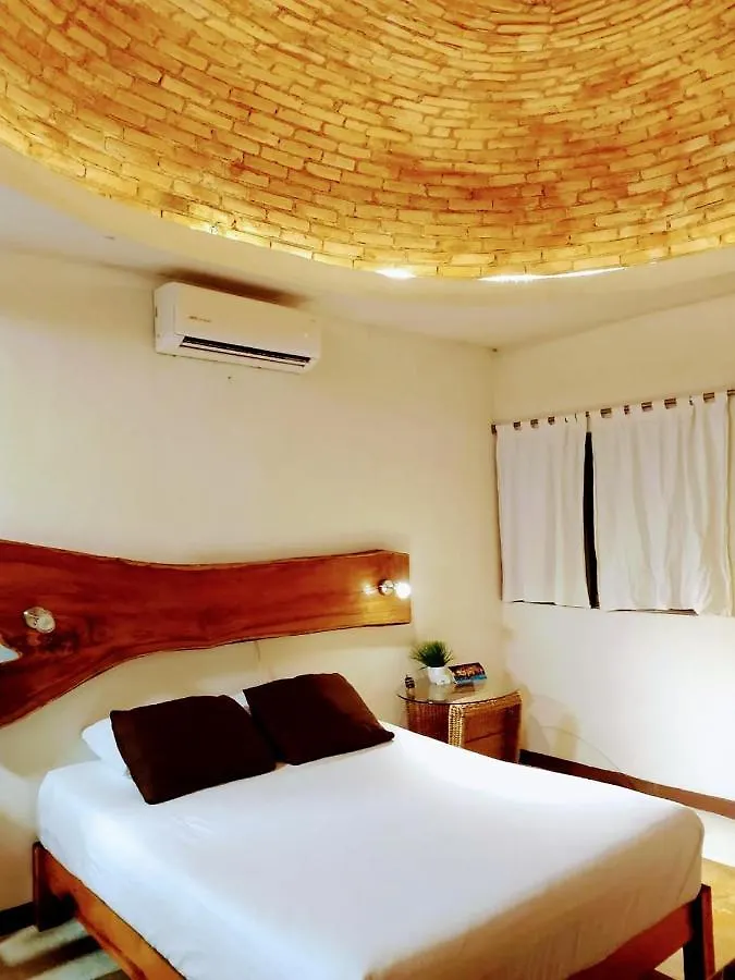 Hostel Hostal & Suites Pata De Perro Bacalar