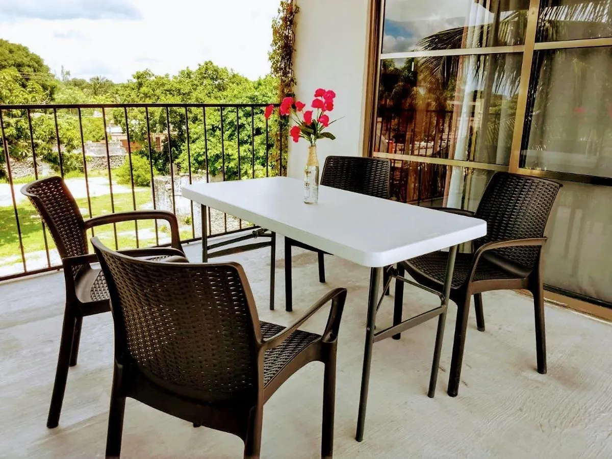 Hostal & Suites Pata De Perro Bacalar