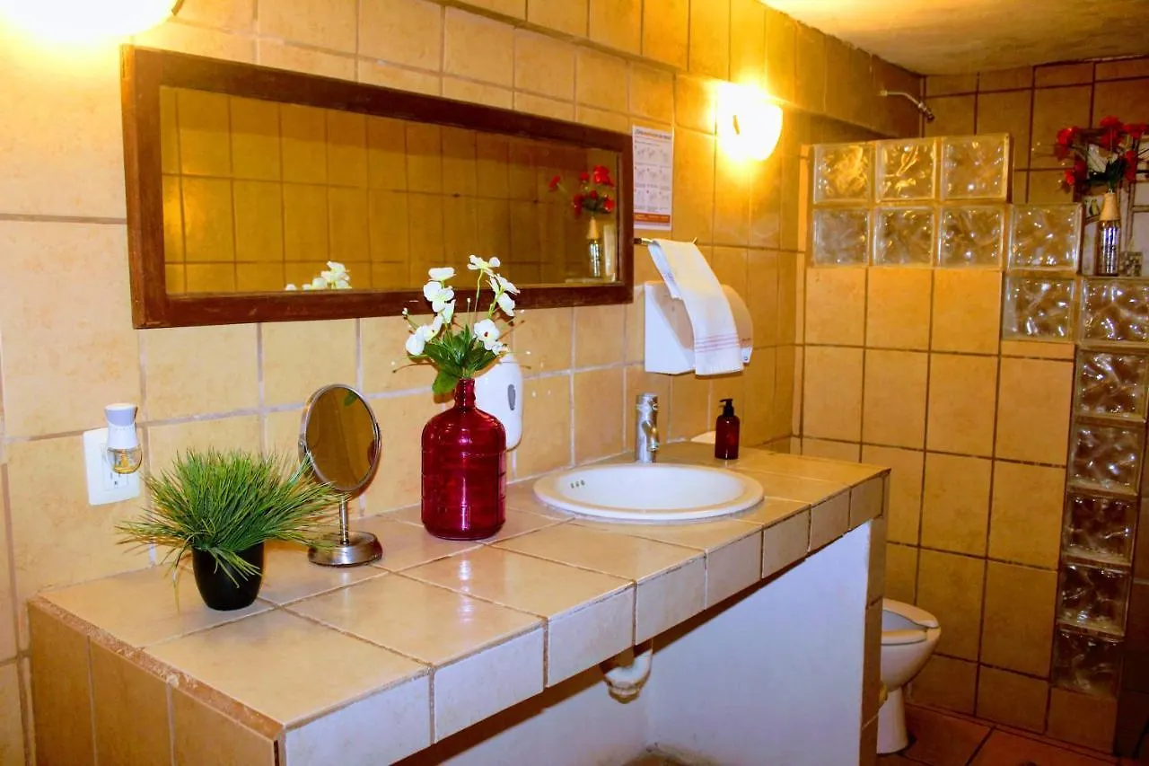 Hostal & Suites Pata De Perro Bacalar