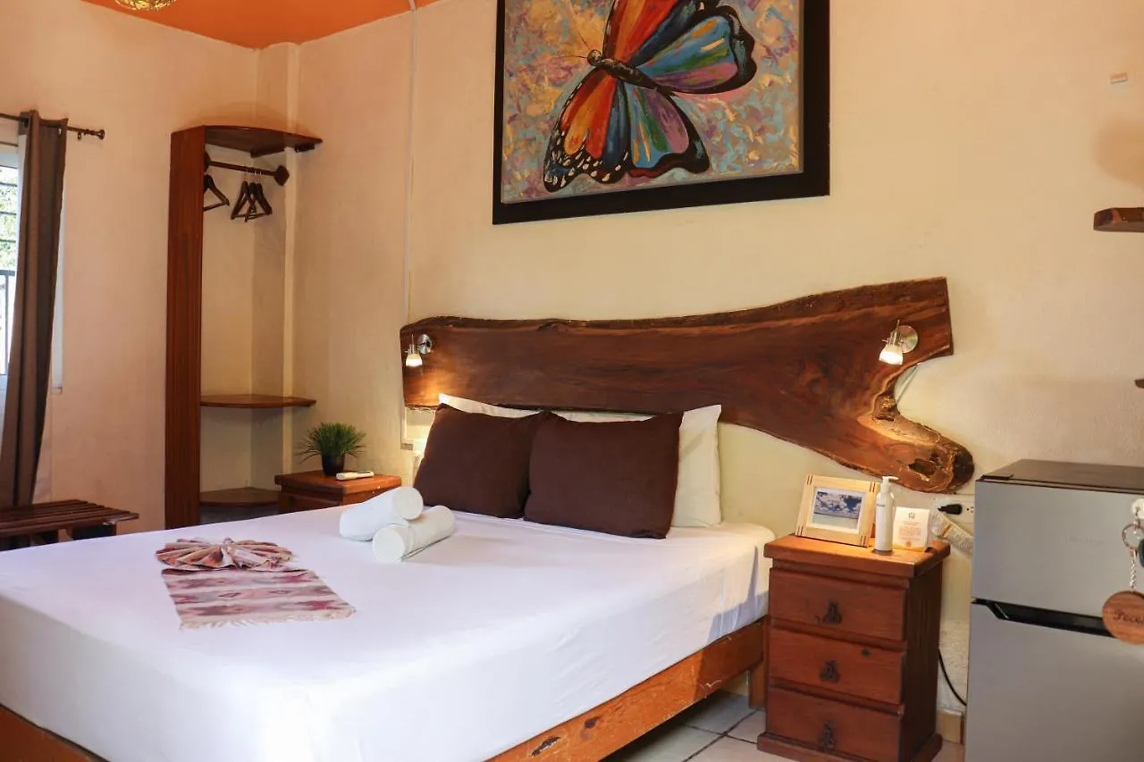 Hostal & Suites Pata De Perro Bacalar Hostel
