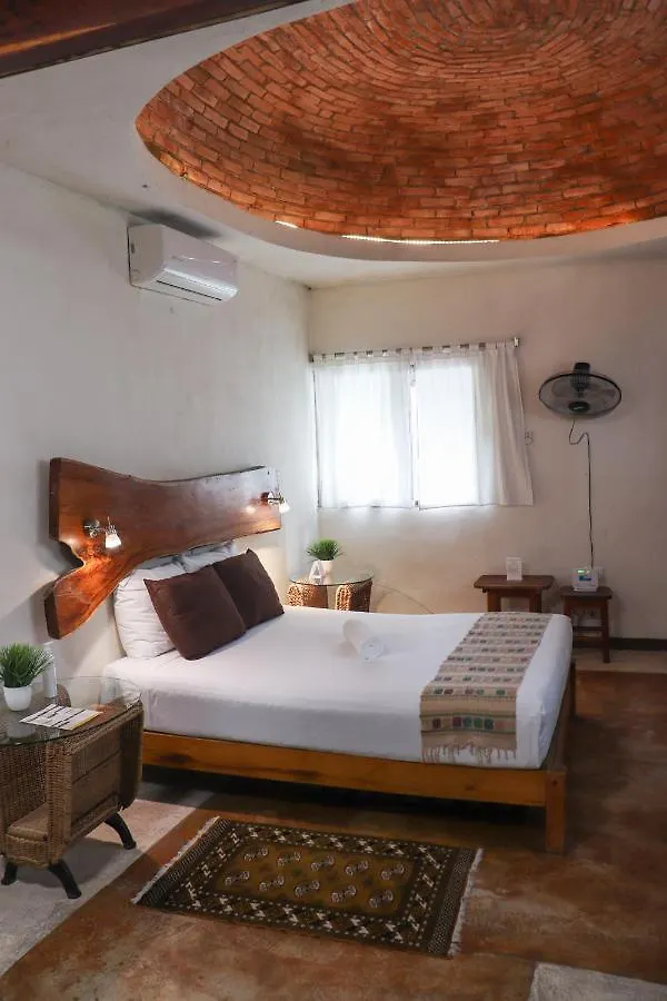 Hostal & Suites Pata De Perro Bacalar 0*,
